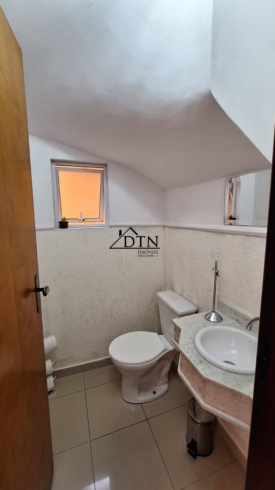 Casa à venda com 4 quartos, 186m² - Foto 3