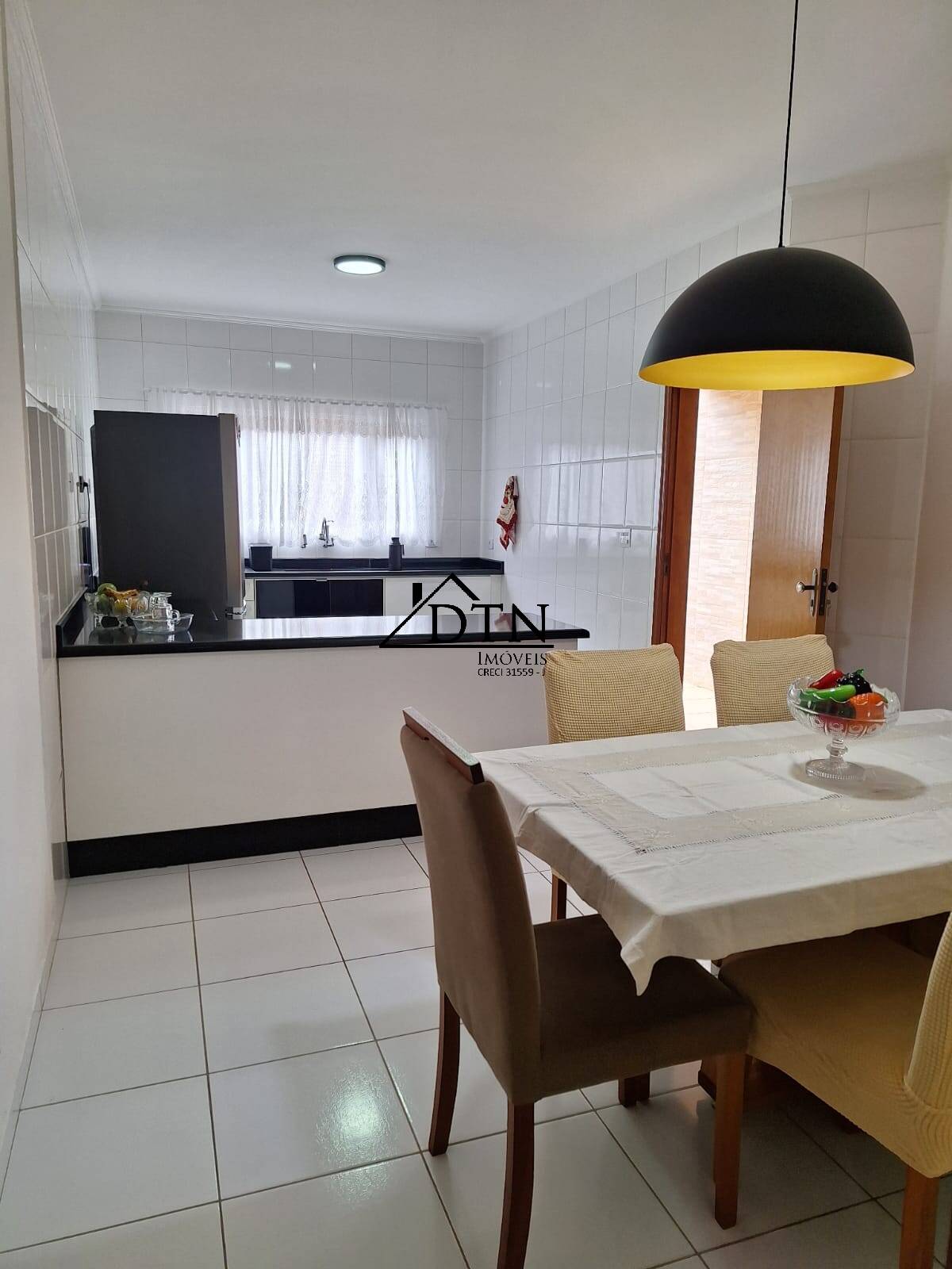 Casa à venda com 4 quartos, 186m² - Foto 5