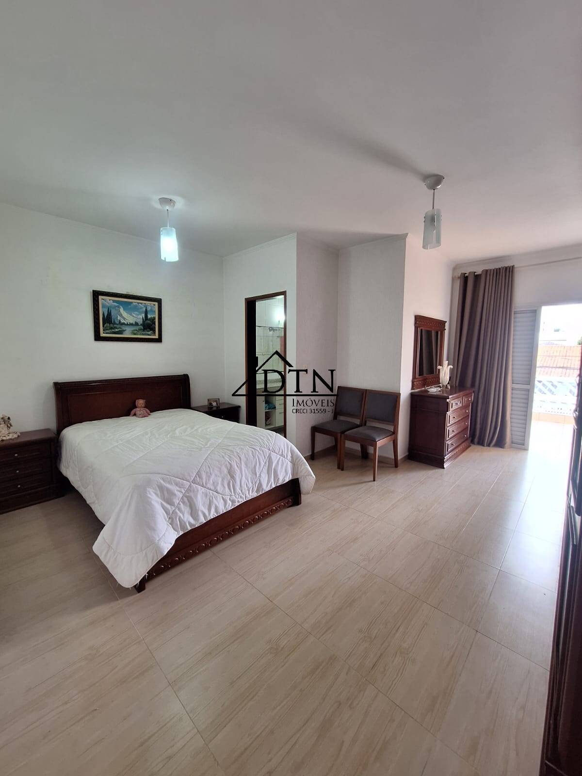 Casa à venda com 4 quartos, 186m² - Foto 9
