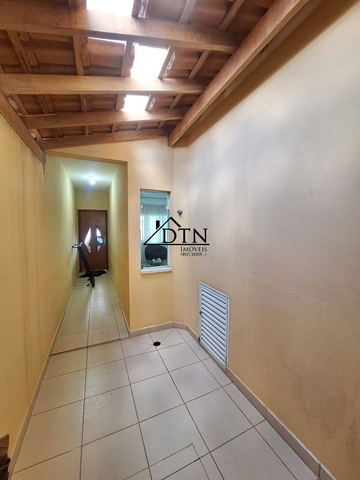 Casa à venda com 4 quartos, 186m² - Foto 31