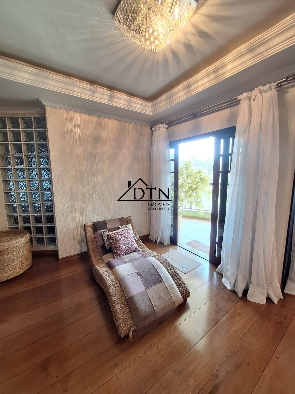 Sobrado à venda com 3 quartos, 338m² - Foto 7