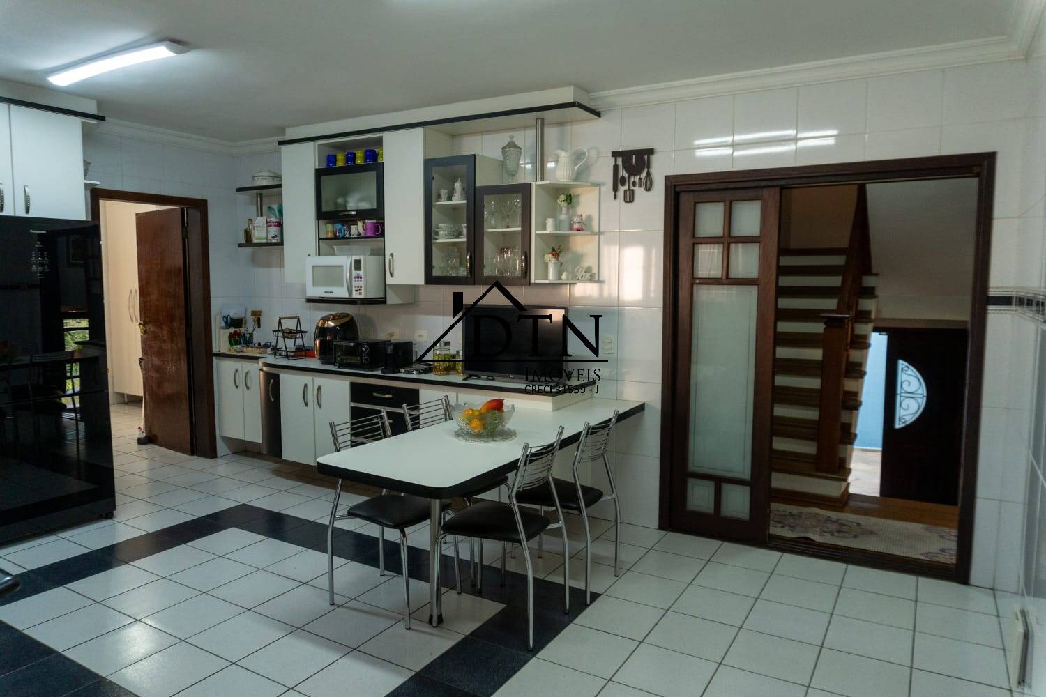 Sobrado à venda com 3 quartos, 338m² - Foto 15