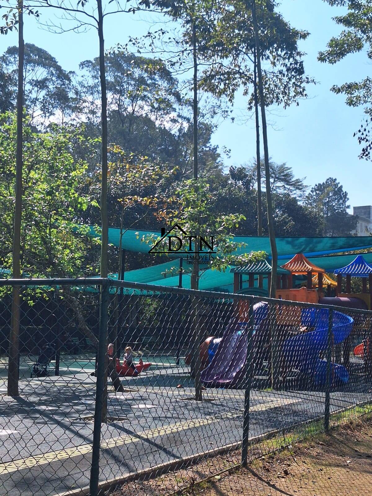 Sobrado à venda com 3 quartos, 338m² - Foto 48