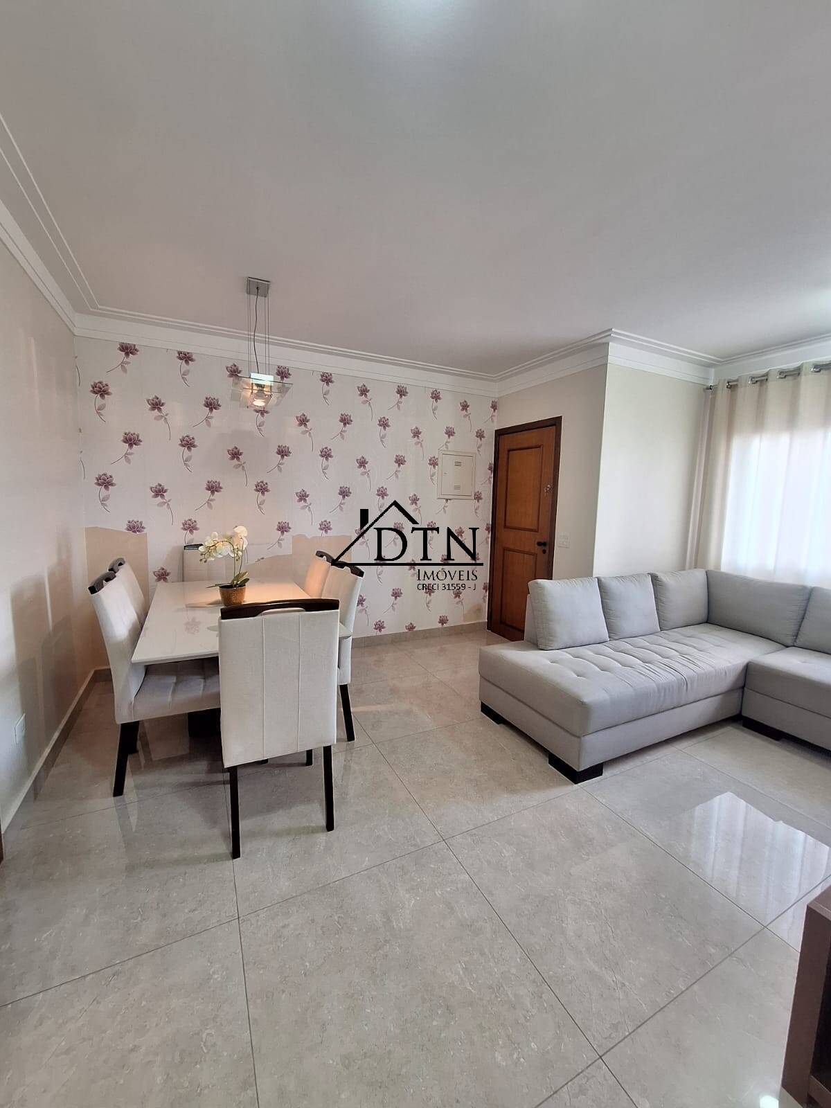 Apartamento à venda com 3 quartos, 98m² - Foto 1